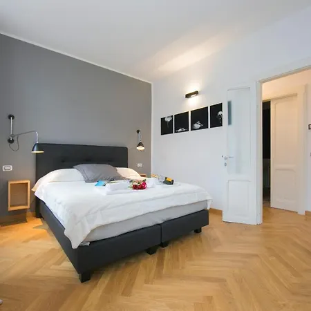 ヴィラ Sleeps 12 *